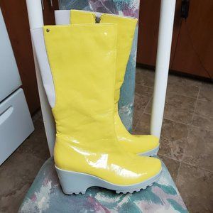 Rockport K51585 Lorraine Yellow Rain Boot Size 8.5